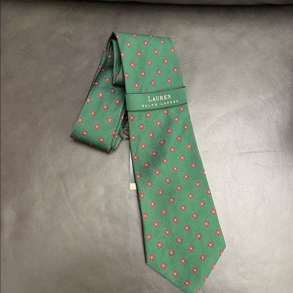 NWT Lauren Ralph Lauren Green Tie with Red Floral Design
